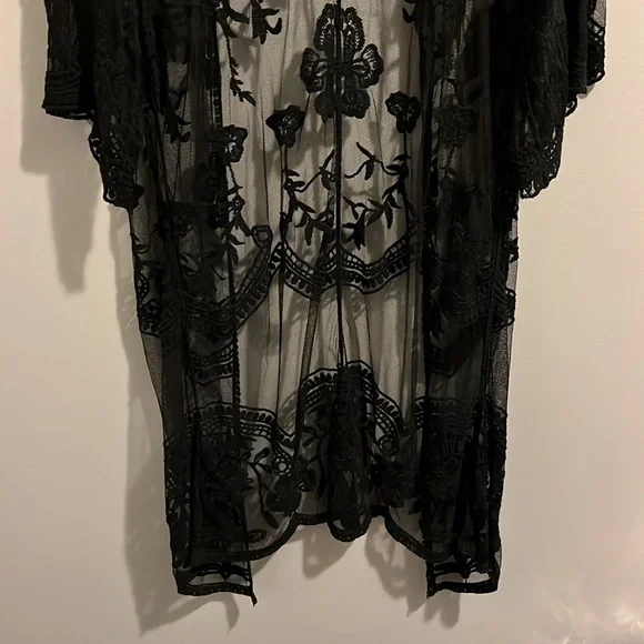 ✨HP✨ GORGEOUS BOHO LACE DUSTER/KIMONO - Picture 6 of 12